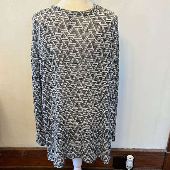 Divided black white patterned lightweight open cardigan Size L EUC - Picture 6 of 8